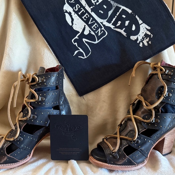 Freebird by Steven Shoes - Freebird- black Brandy Lace-Up Women's Shoes